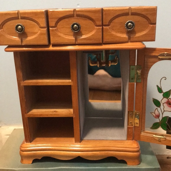 Wooden Jewelry Box - Picture 3 of 3